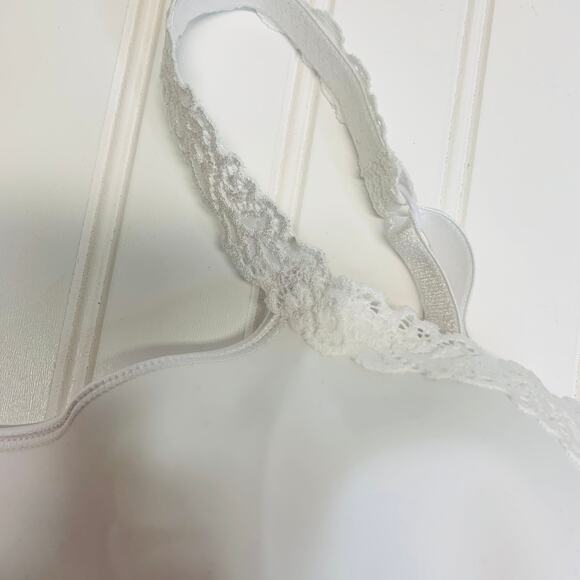 Nwot Bali Smoothing Bra Sz 40DD White - Picture 4 of 6